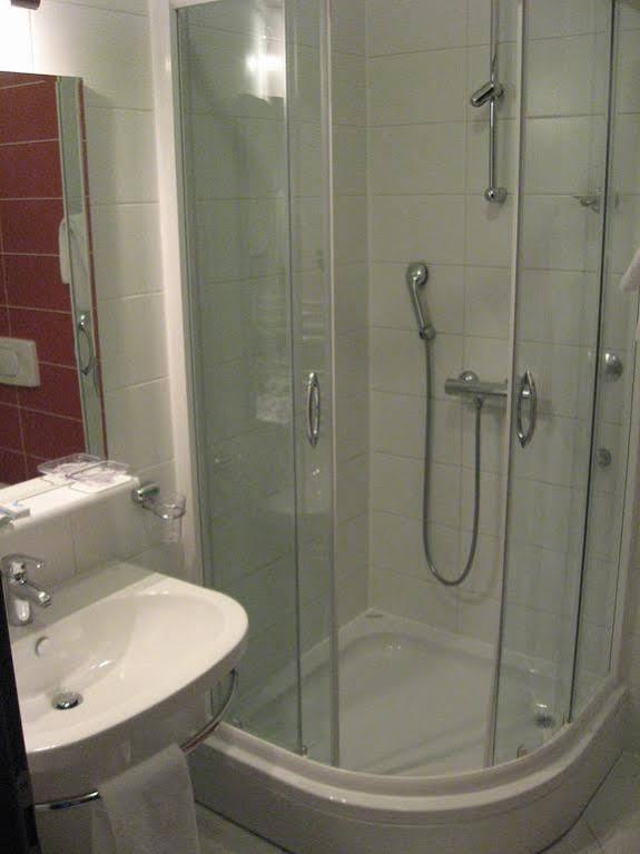 Hotel Opal Exclusive Бихач Экстерьер фото