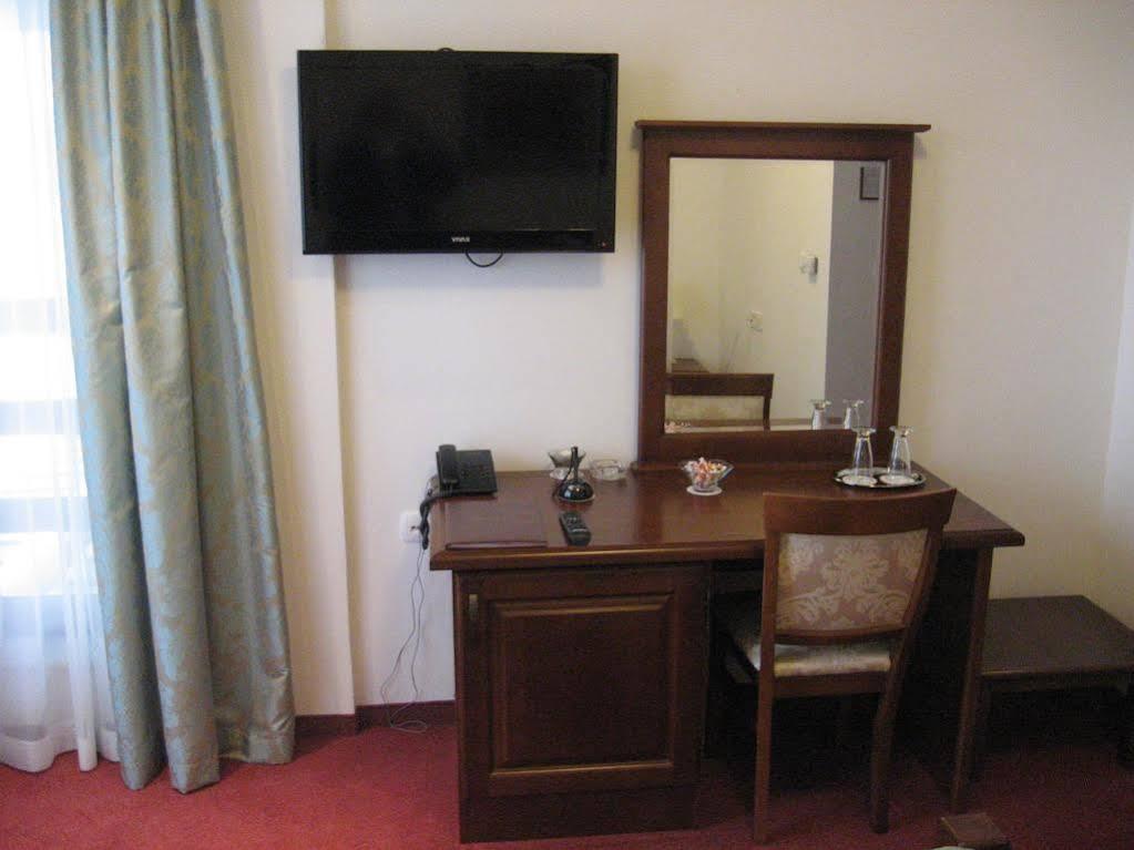 Hotel Opal Exclusive Бихач Экстерьер фото