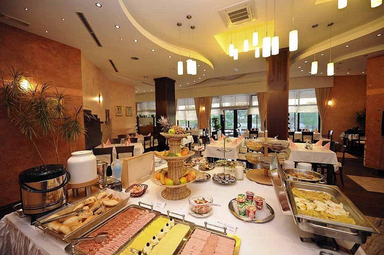 Hotel Opal Exclusive Бихач Экстерьер фото