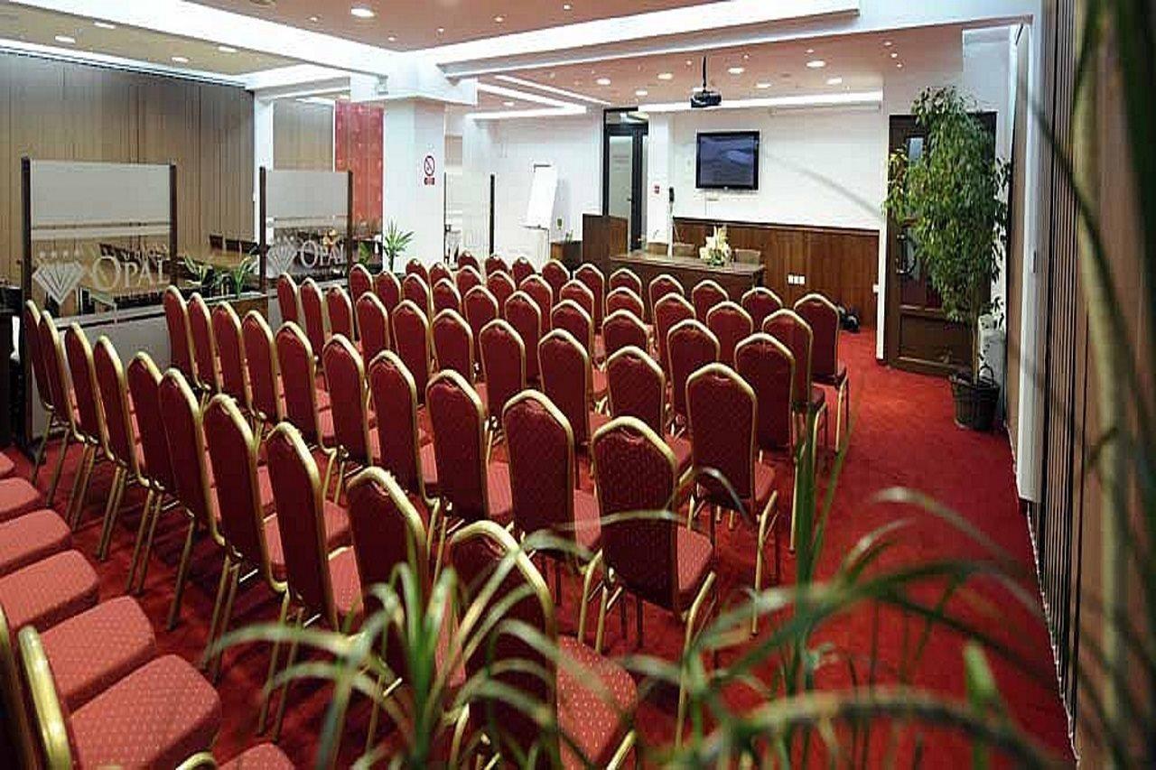 Hotel Opal Exclusive Бихач Экстерьер фото