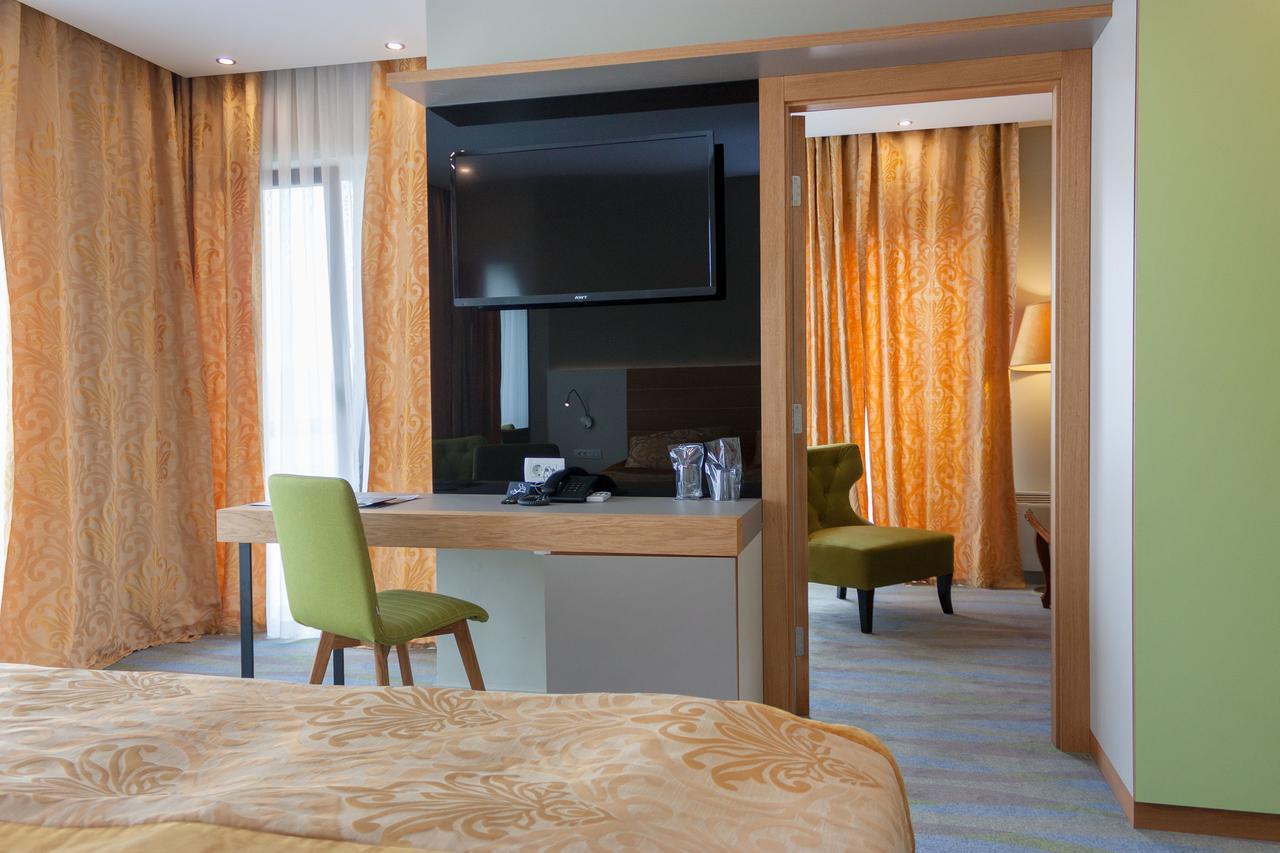 Hotel Opal Exclusive Бихач Экстерьер фото
